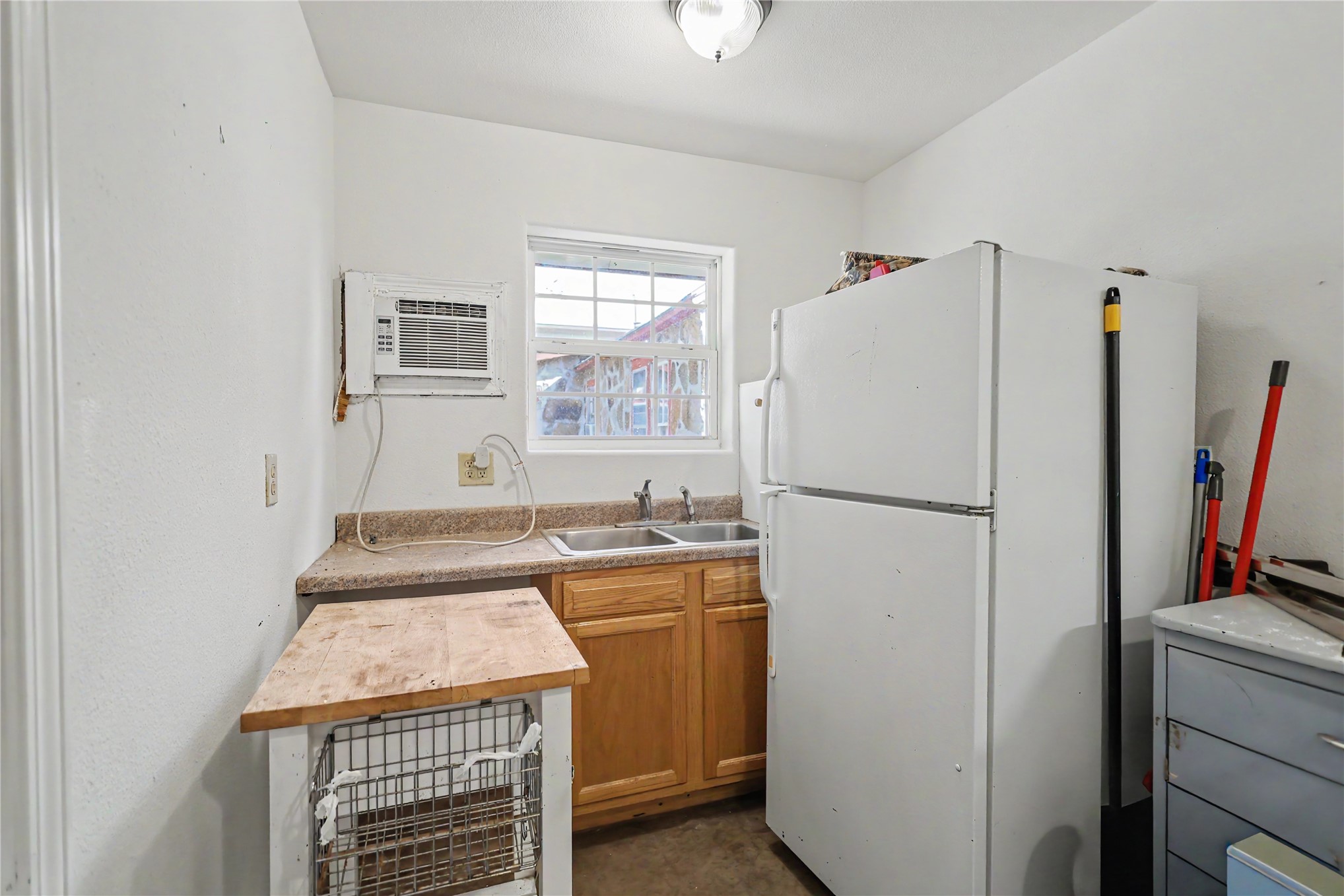 217 N Cedar Avenue B Property Photo 41