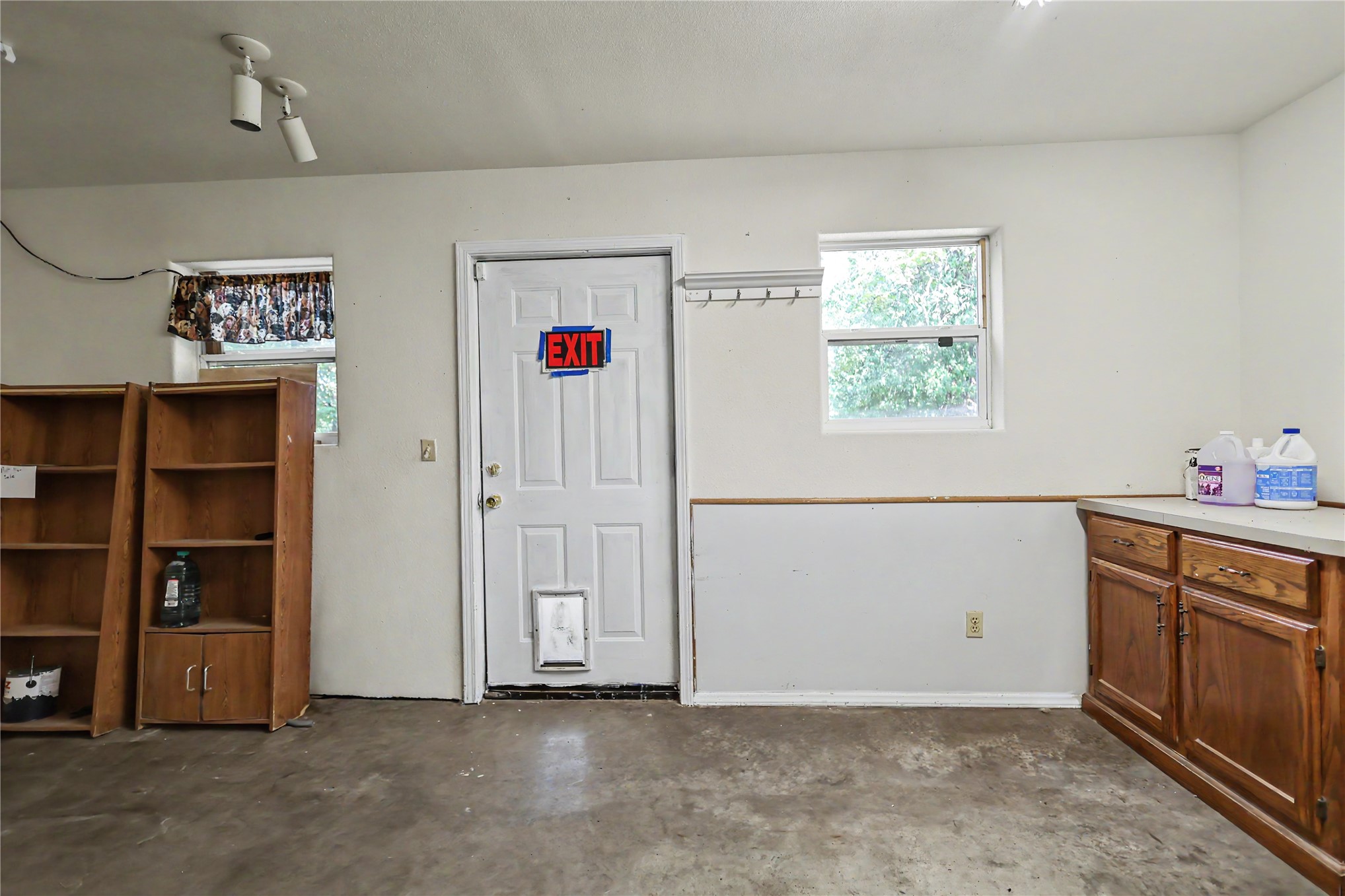 217 N Cedar Avenue B Property Photo 46