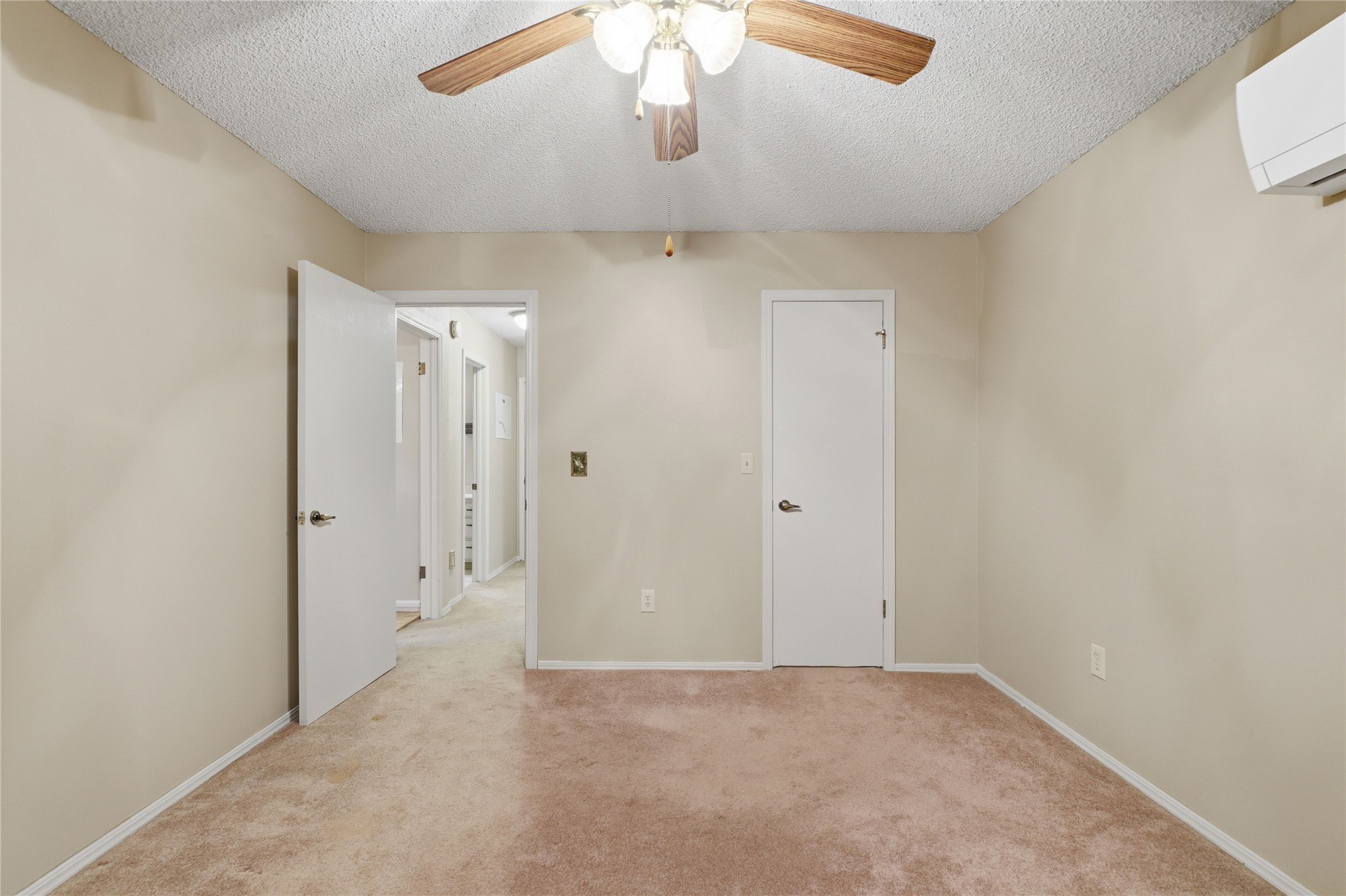 219 N Oak Ridge Drive Property Photo 30