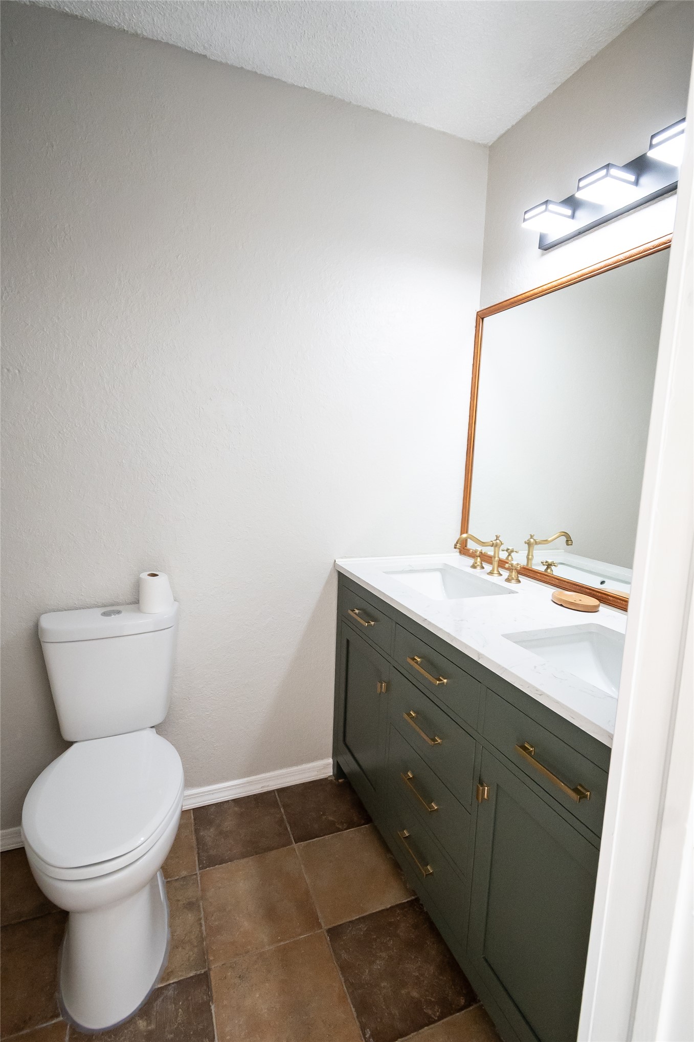 16420 E 3rd Street Property Photo 10