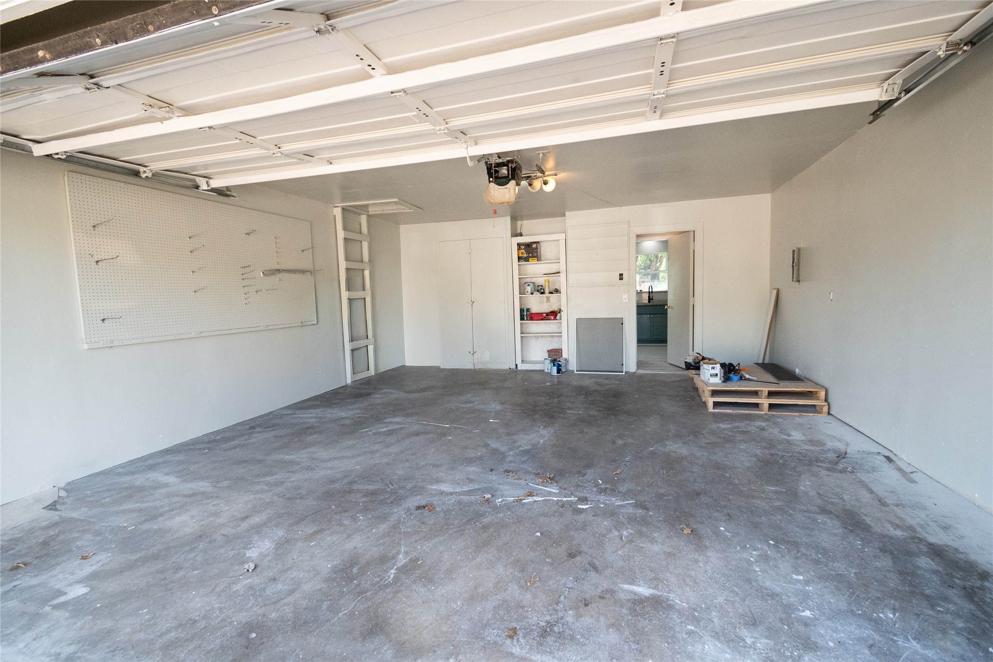 16420 E 3rd Street Property Photo 14