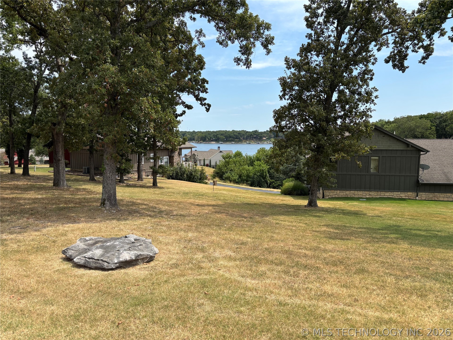 Upper Waterfall Drive Property Photo 1