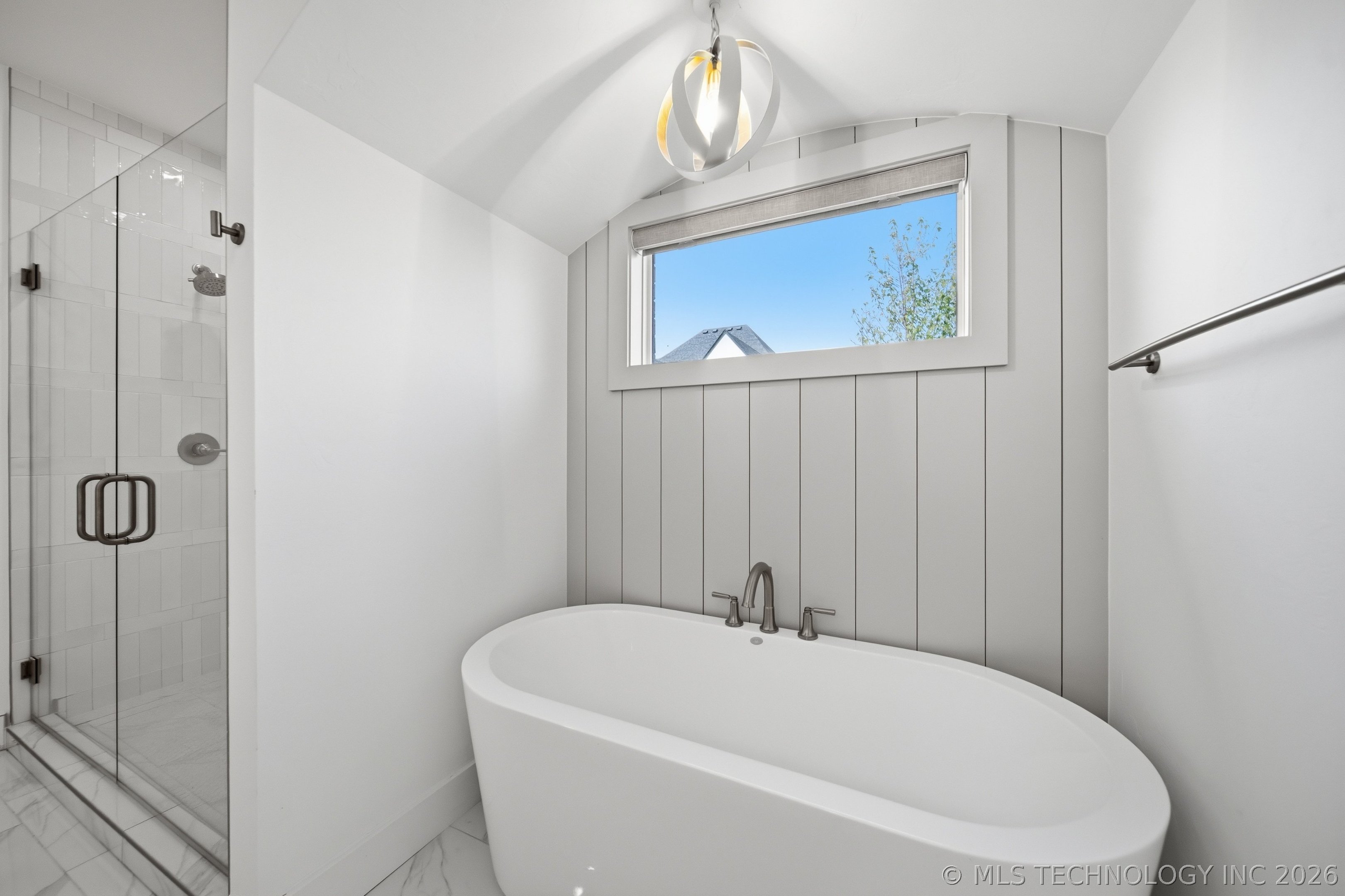 2973 E 146th Street Property Photo 18