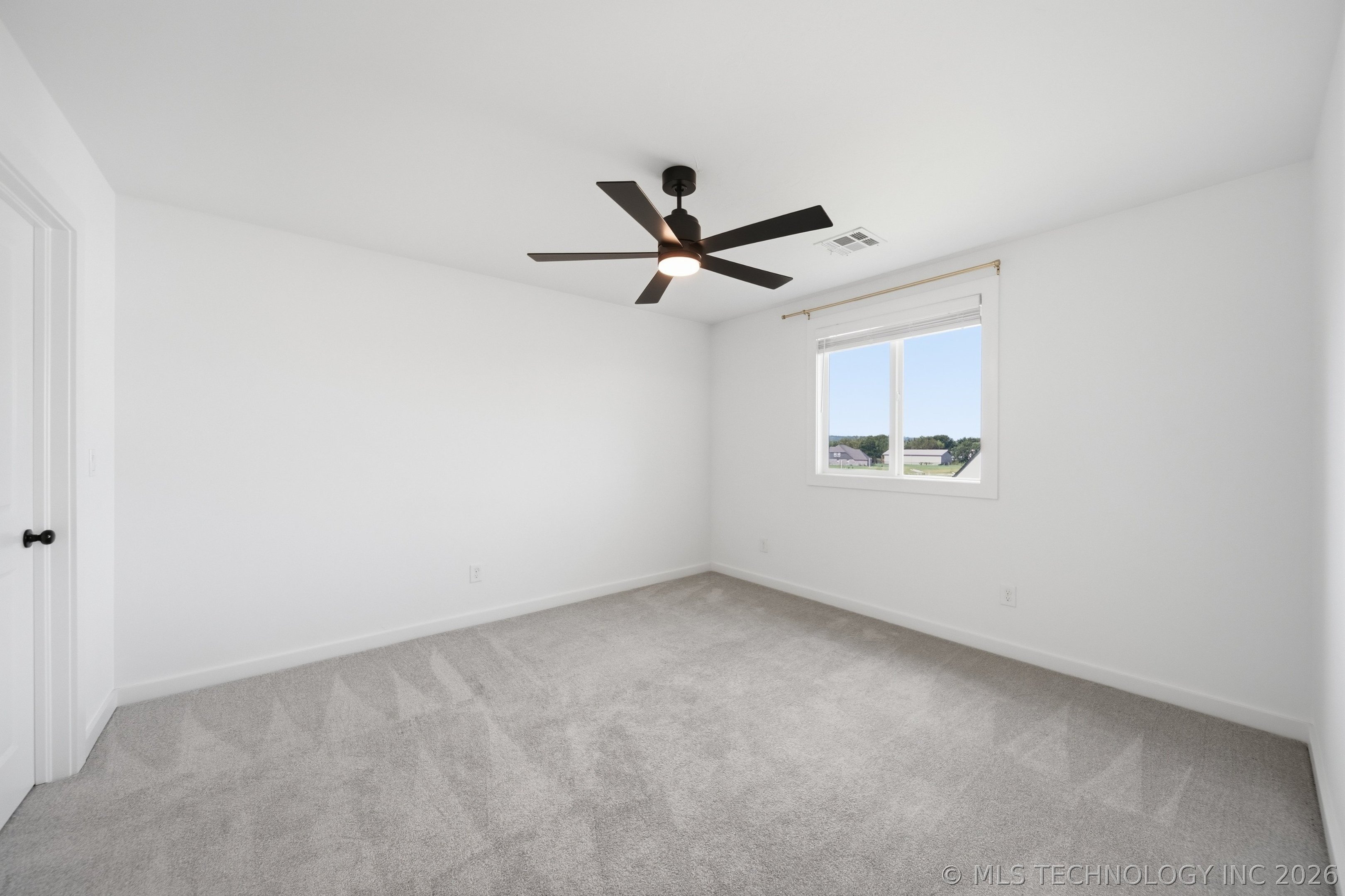 2973 E 146th Street Property Photo 29