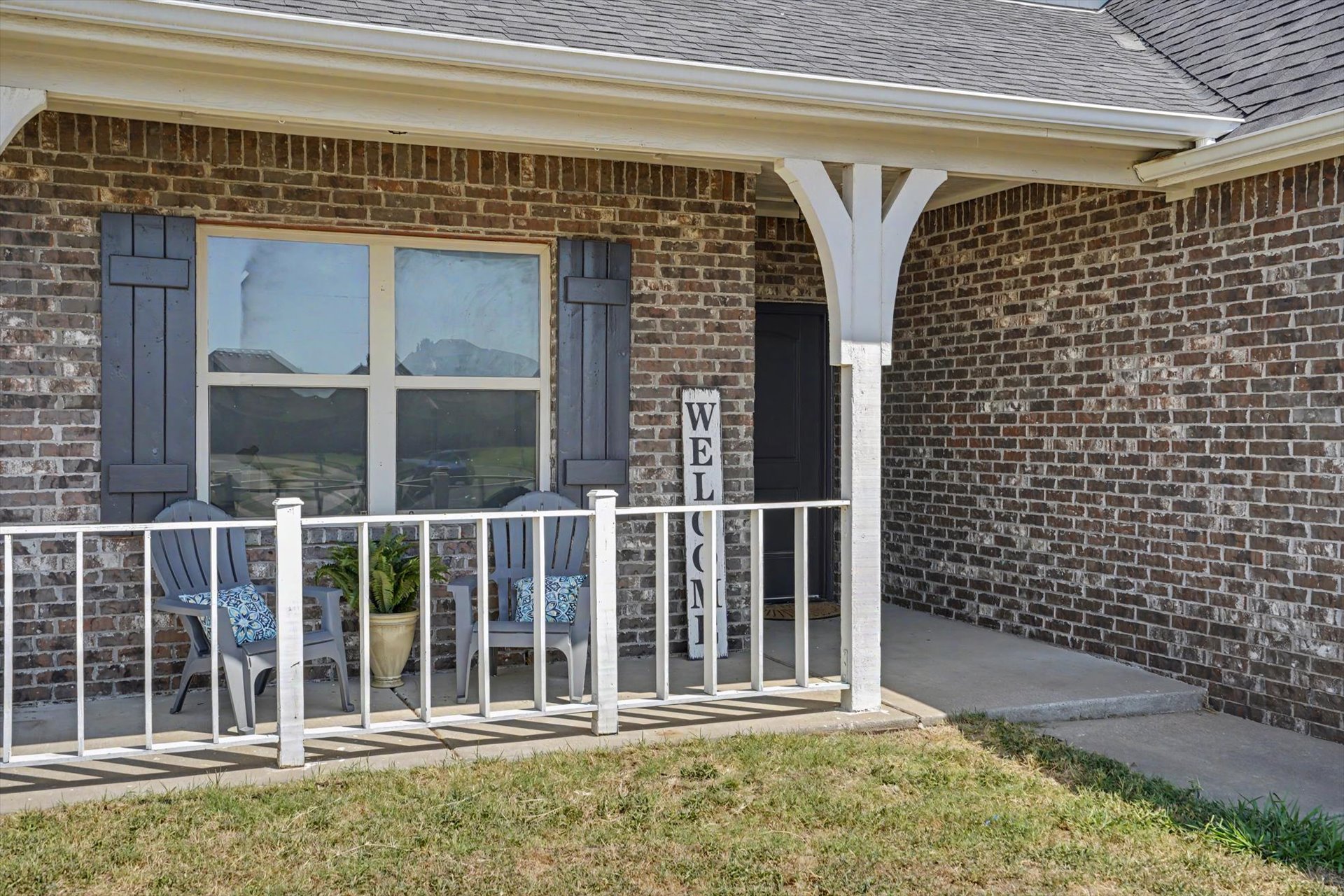 20507 E 31st Place S Property Photo 3