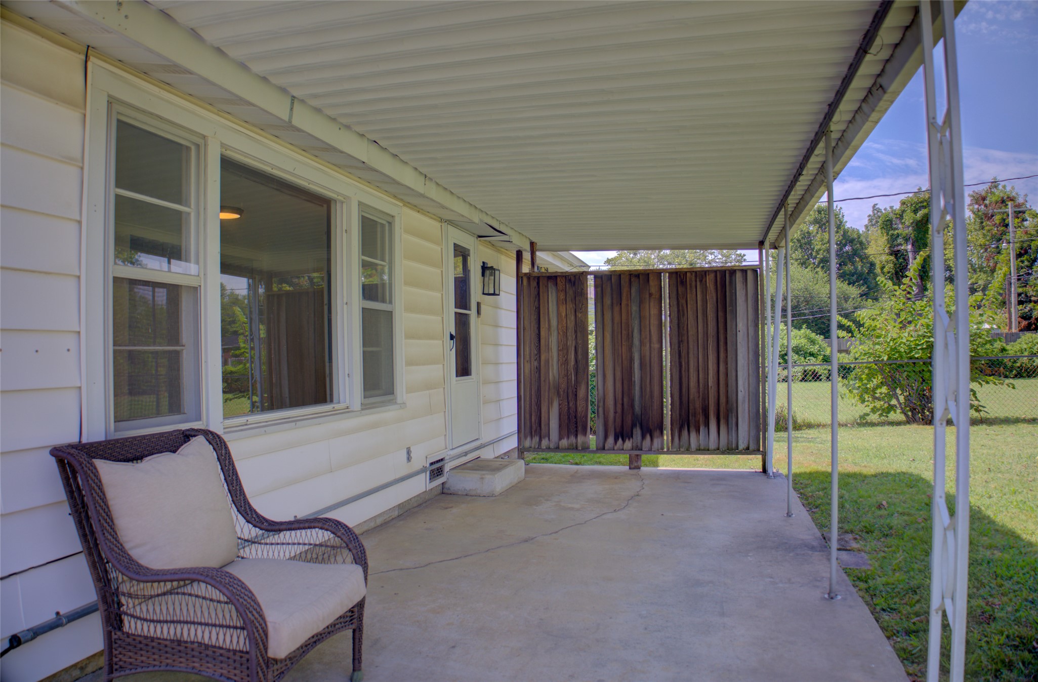 3915 E 34th Street Property Photo 44