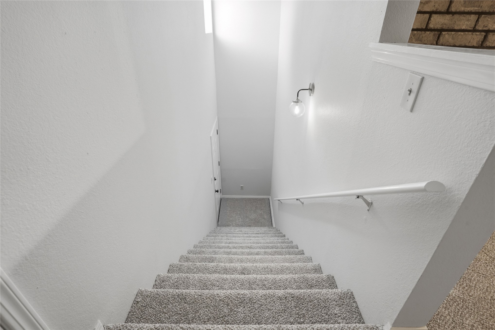 9015 S Delaware Avenue 303 Property Photo 11