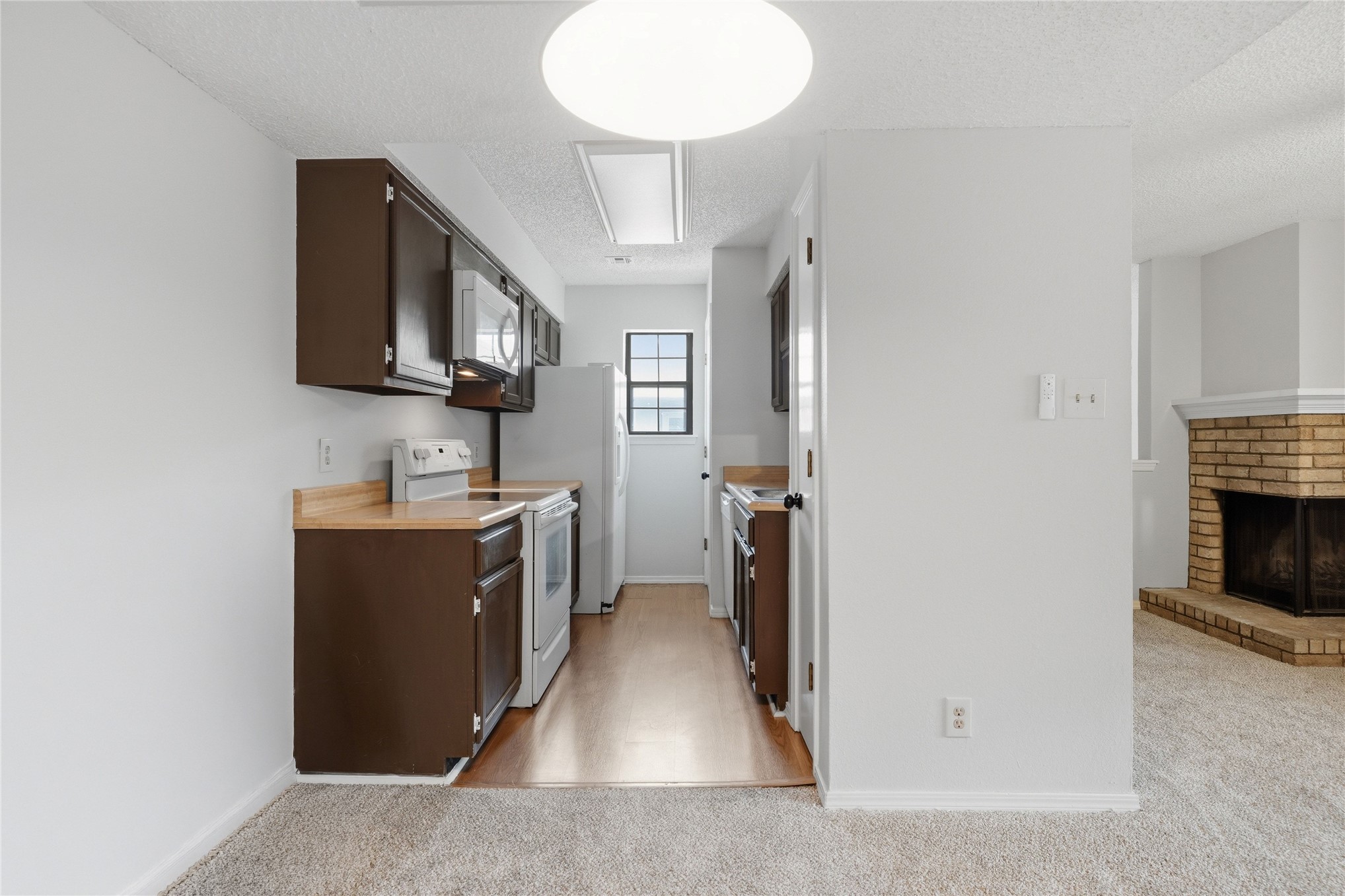 9015 S Delaware Avenue 303 Property Photo 18