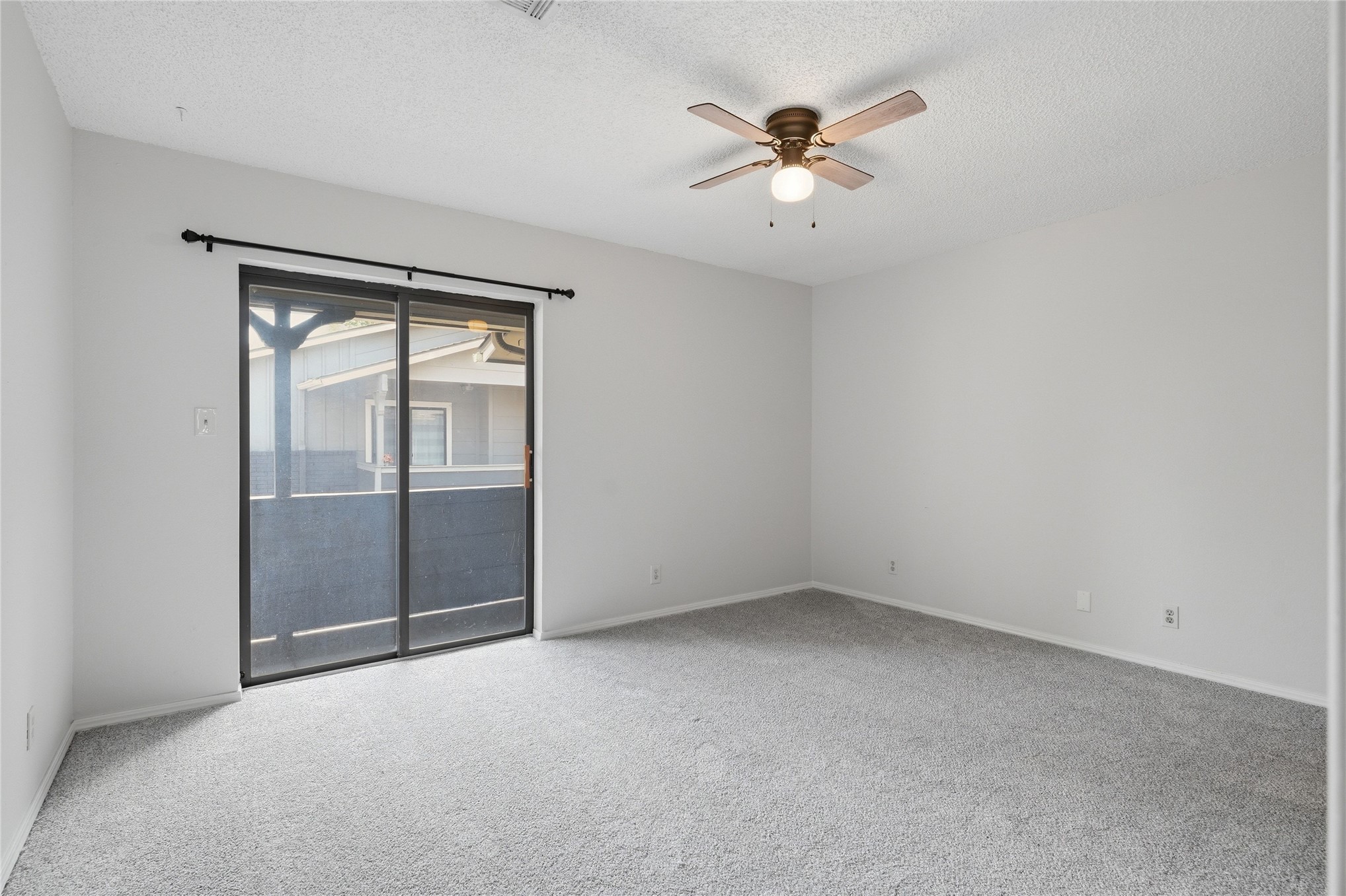 9015 S Delaware Avenue 303 Property Photo 25