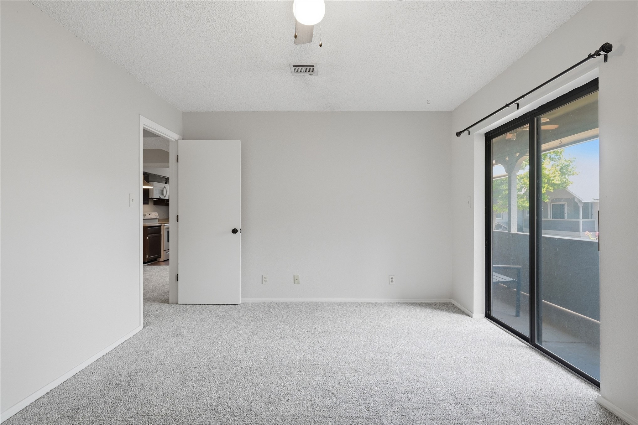 9015 S Delaware Avenue 303 Property Photo 27