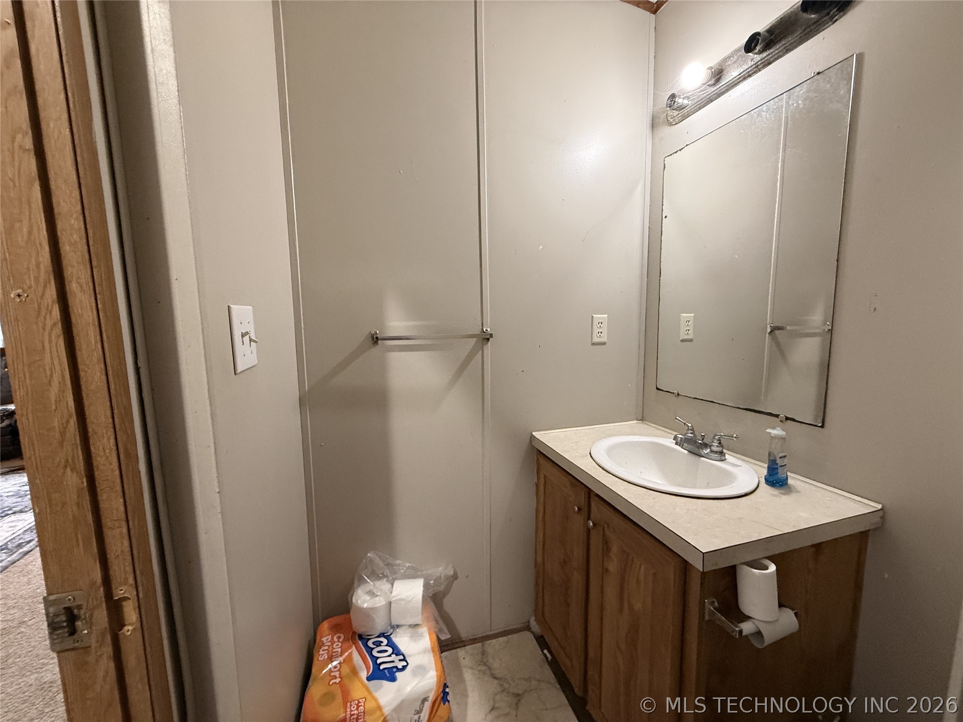 21184 Hwy 20 Property Photo 13