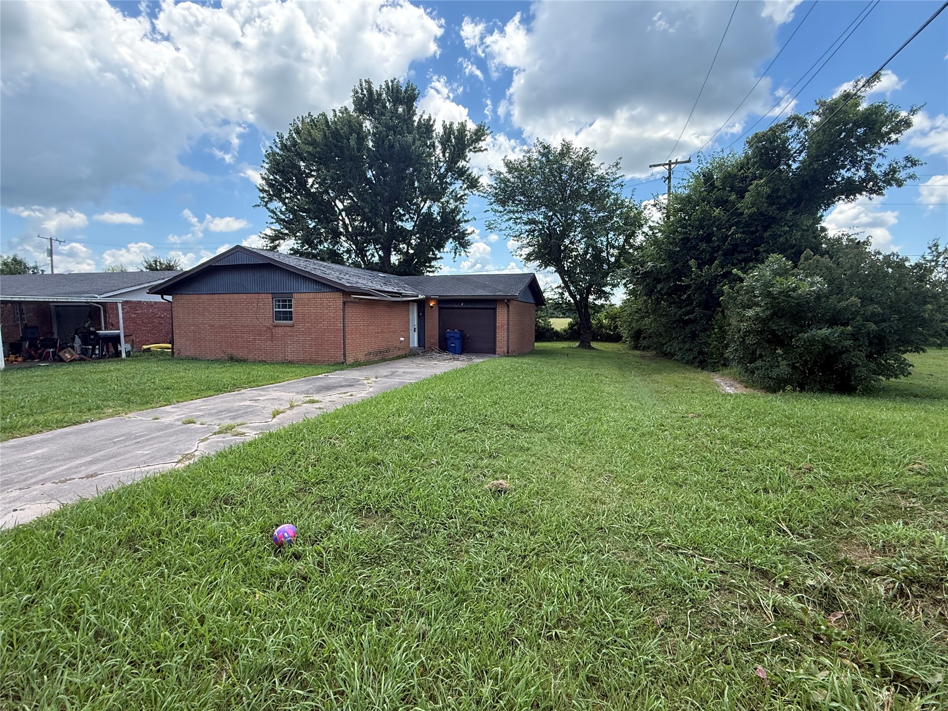 2631761 Property Photo 1