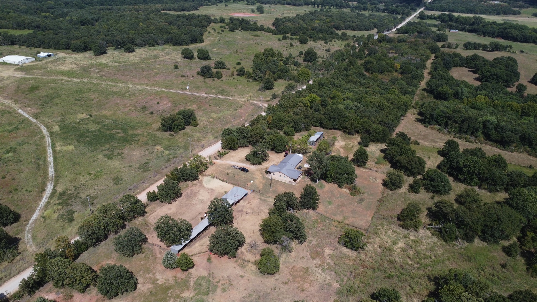 359191 E 970 Road Property Photo 2