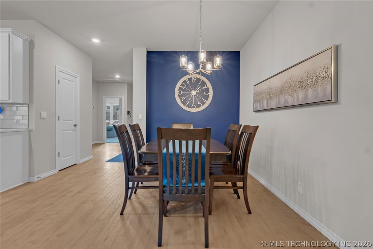 4623 S Chestnut Avenue Property Photo 16
