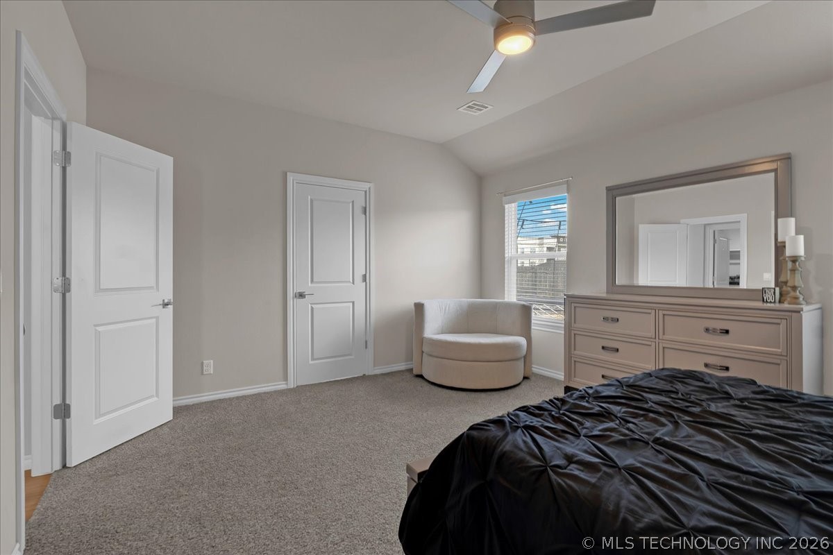 4623 S Chestnut Avenue Property Photo 35