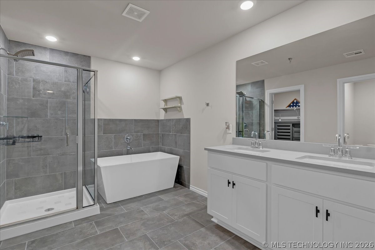 4623 S Chestnut Avenue Property Photo 36