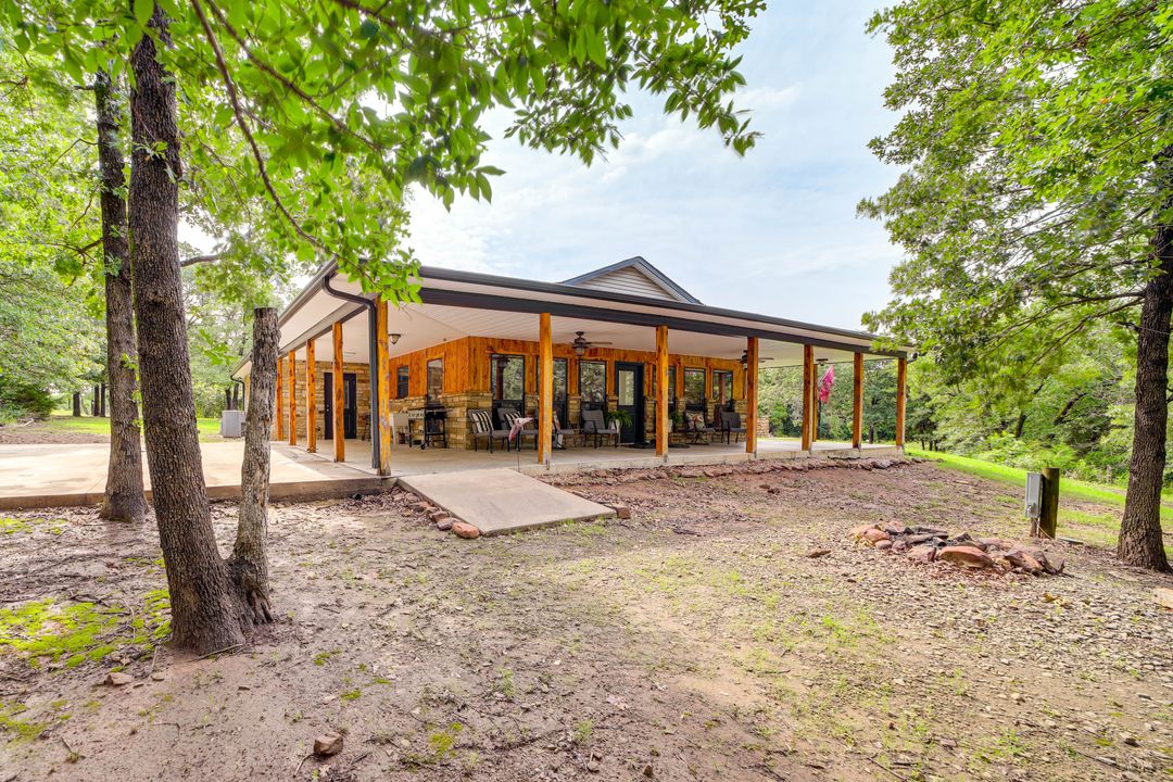 1656 Mcnally Road Property Photo 8