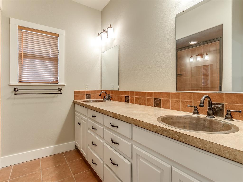 1656 Mcnally Road Property Photo 39