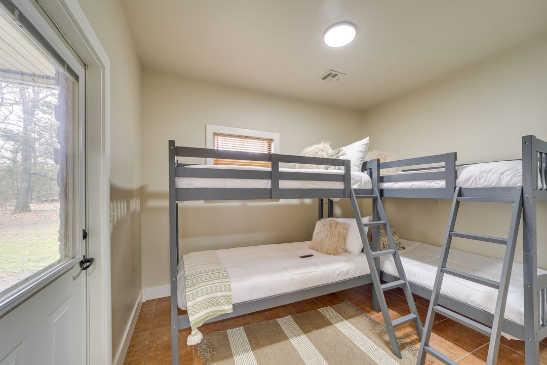 1656 Mcnally Road Property Photo 47