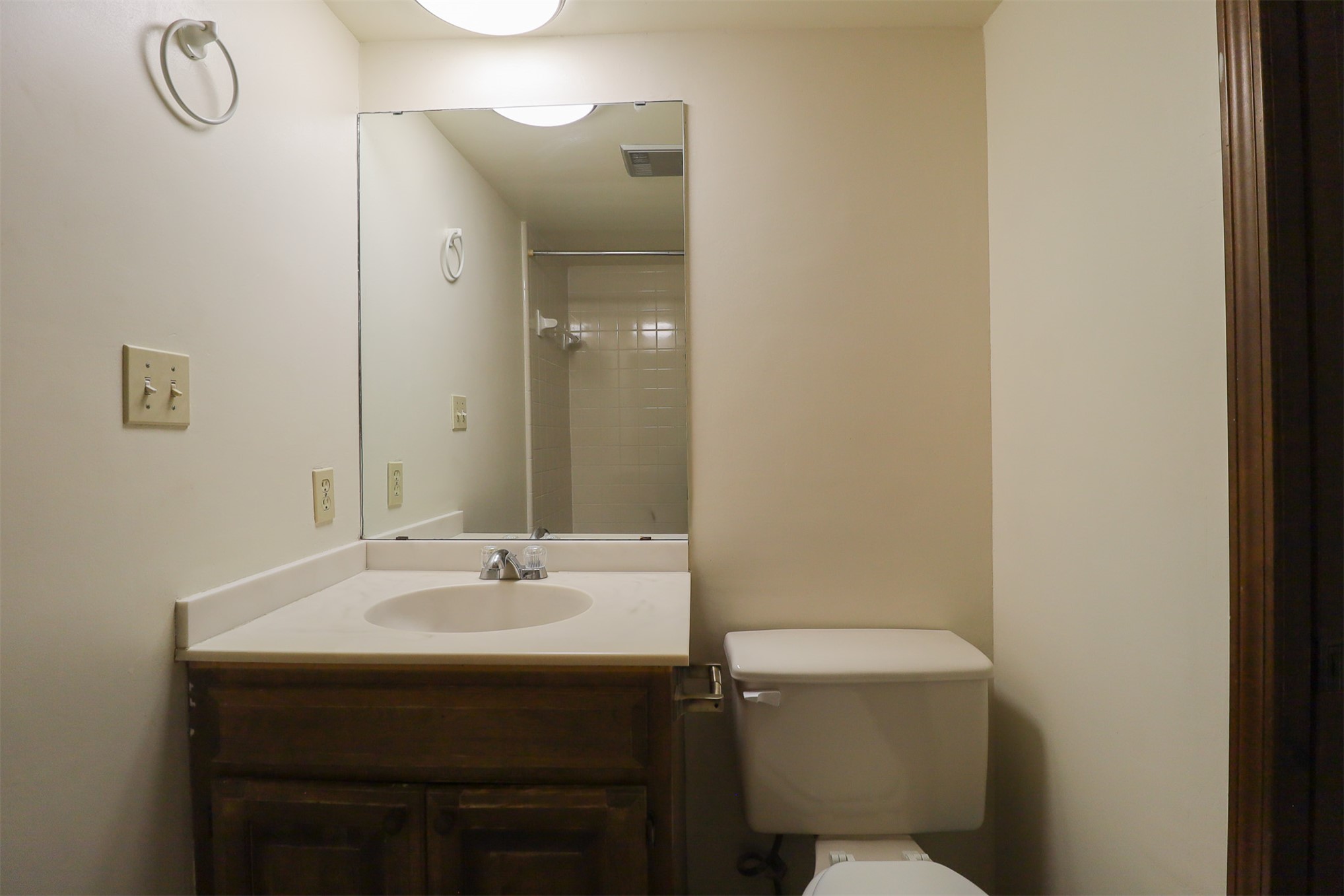 1523 Riverside Drive 1523 Property Photo 16