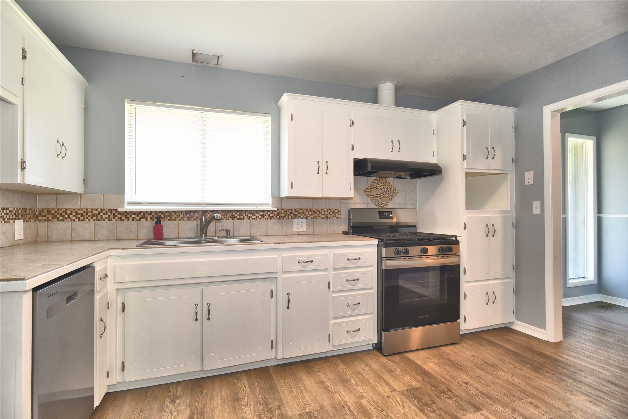 14 S Boyd Street Property Photo 5