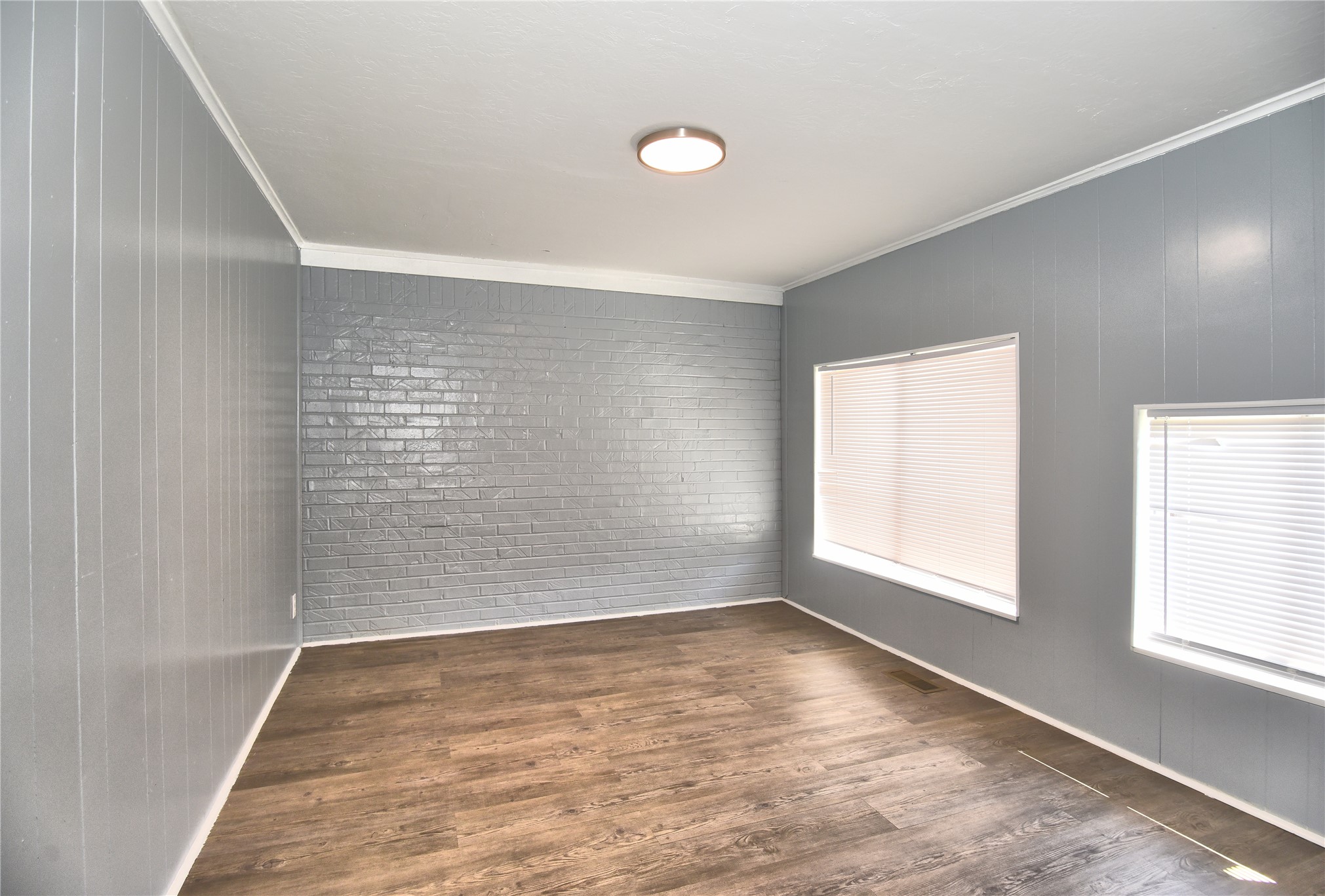 14 S Boyd Street Property Photo 6