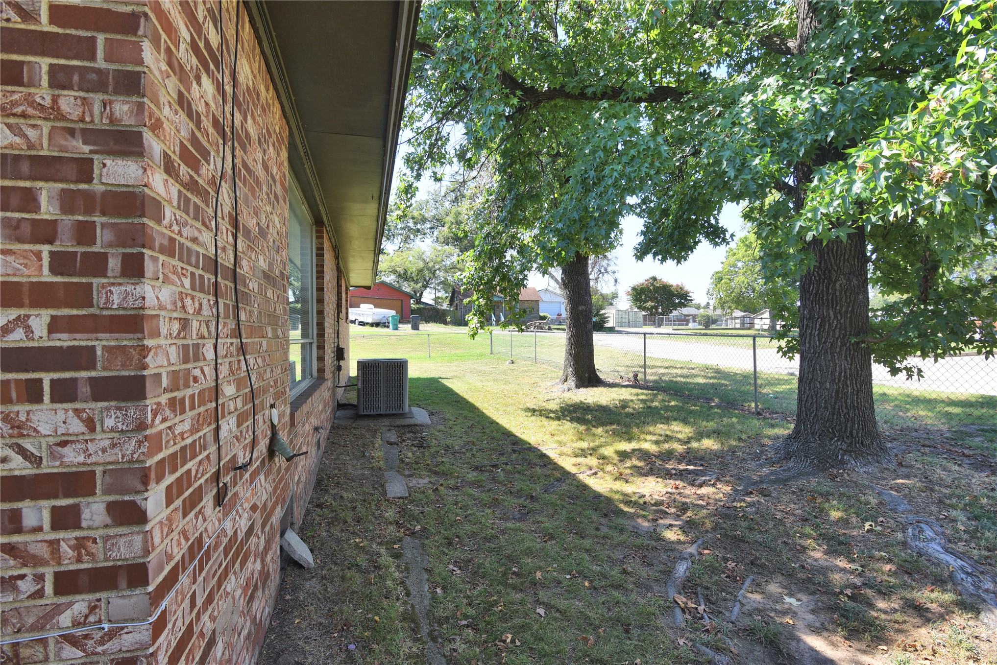 14 S Boyd Street Property Photo 25