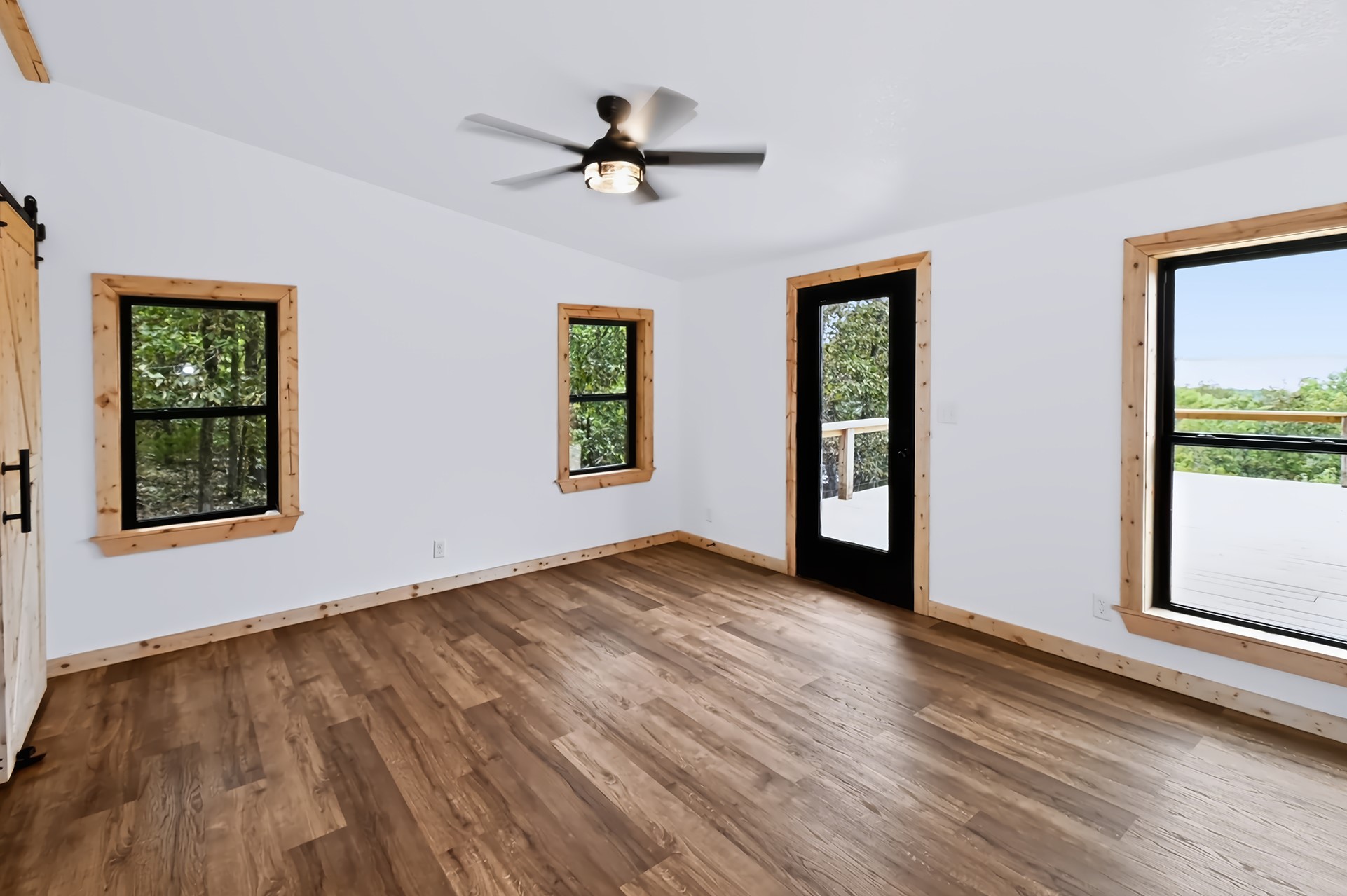 23507 E Riverview Drive Property Photo 15