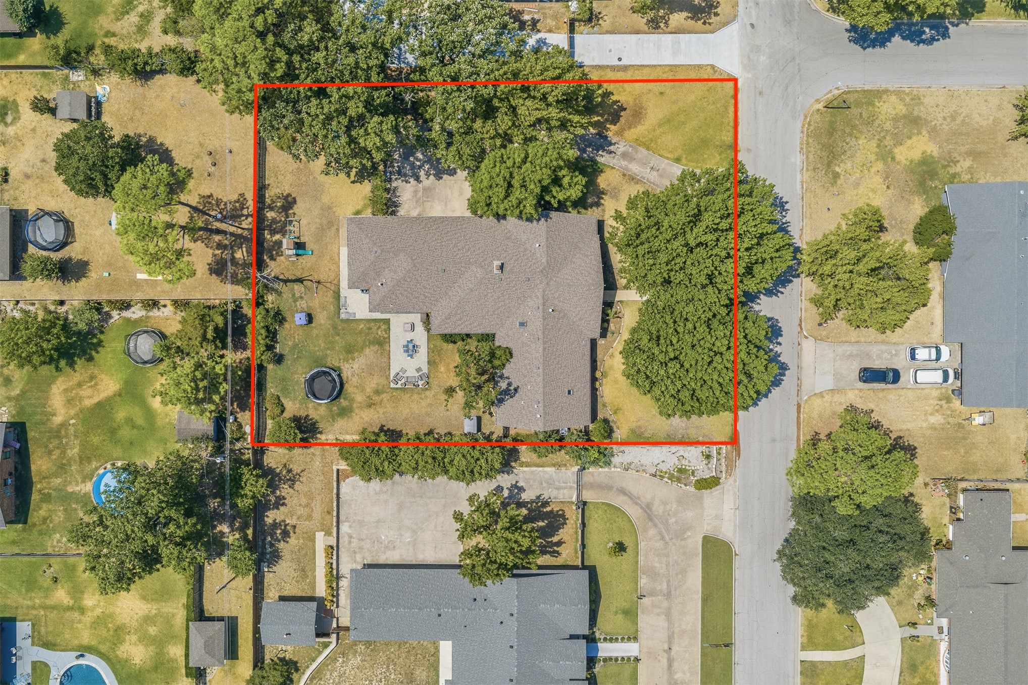 2212 Cloverleaf Place Property Photo 53