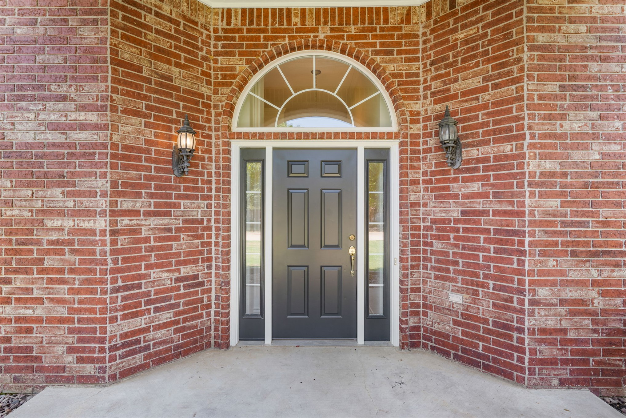 1803 Forest Park Drive Property Photo 4