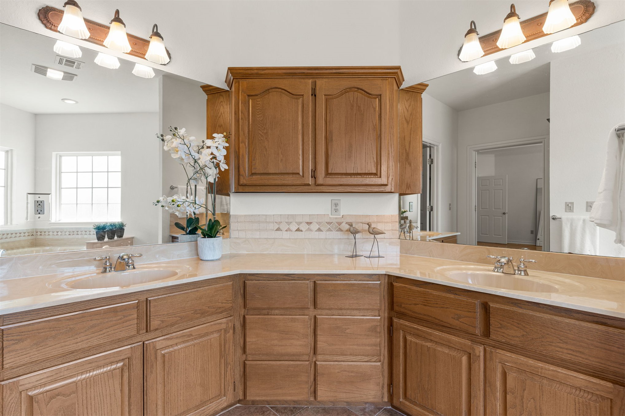 1803 Forest Park Drive Property Photo 41