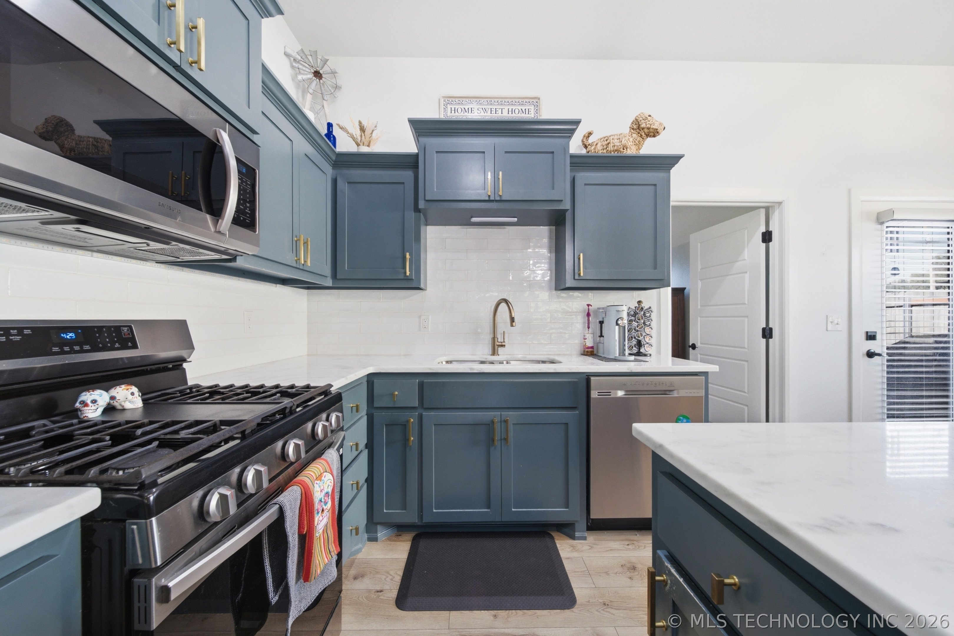 633 E Allen Street Property Photo 16
