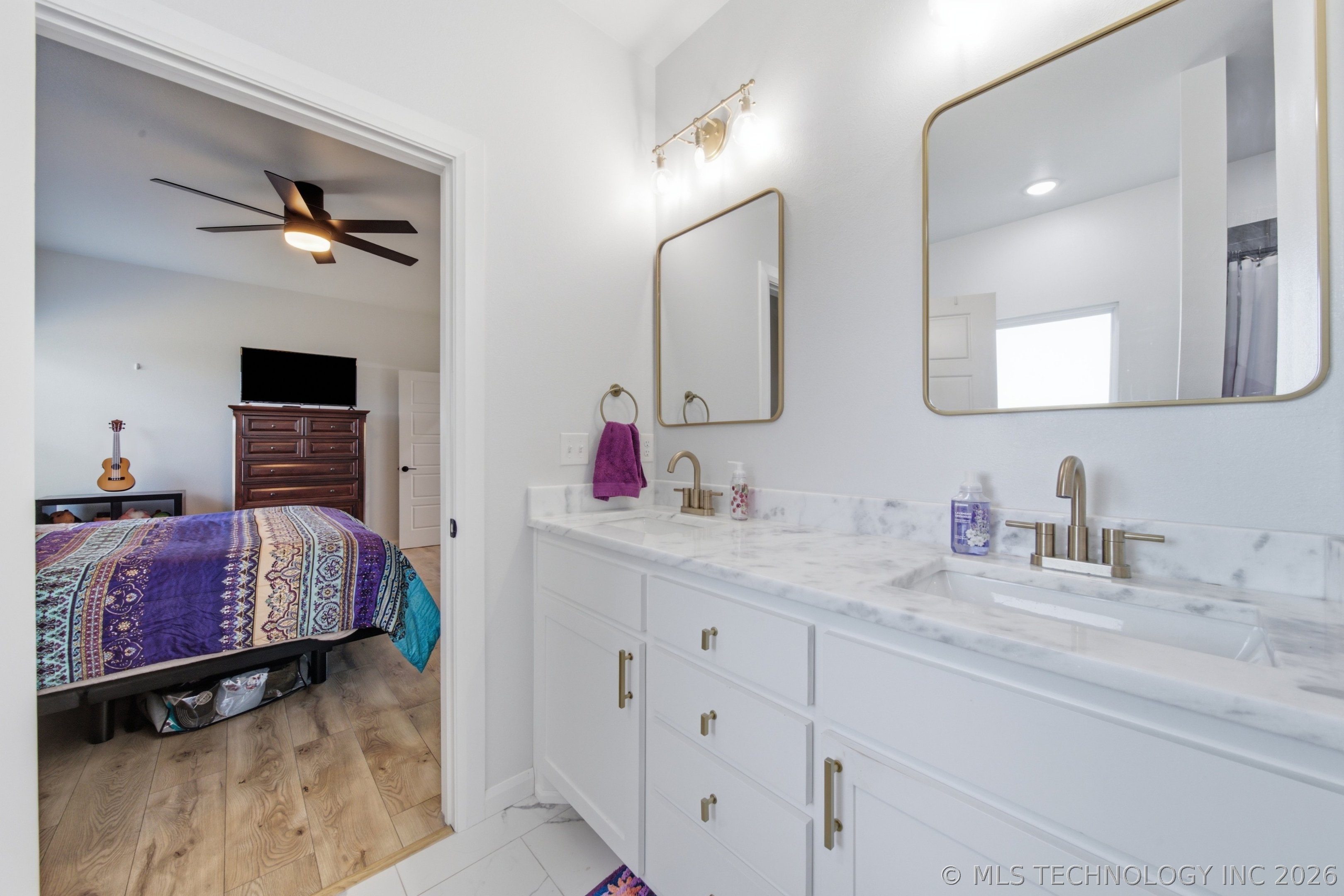 633 E Allen Street Property Photo 20