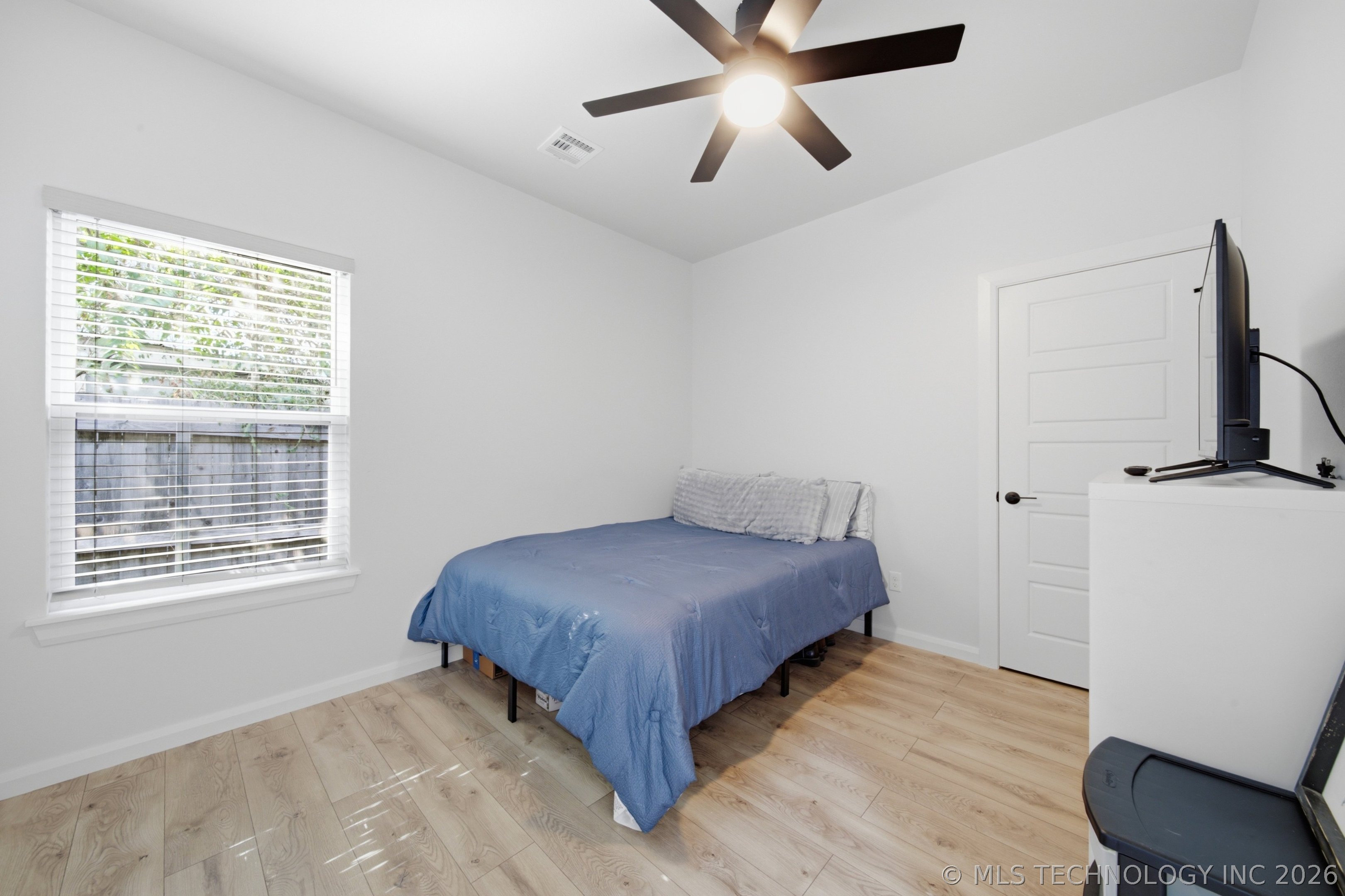 633 E Allen Street Property Photo 26