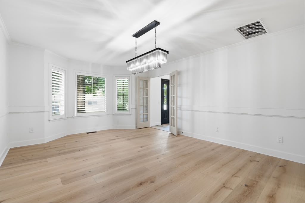 11055 S Jamestown Avenue Property Photo 38