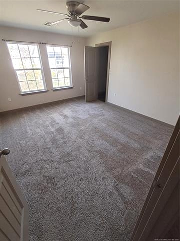 210 9th Se Property Photo 5