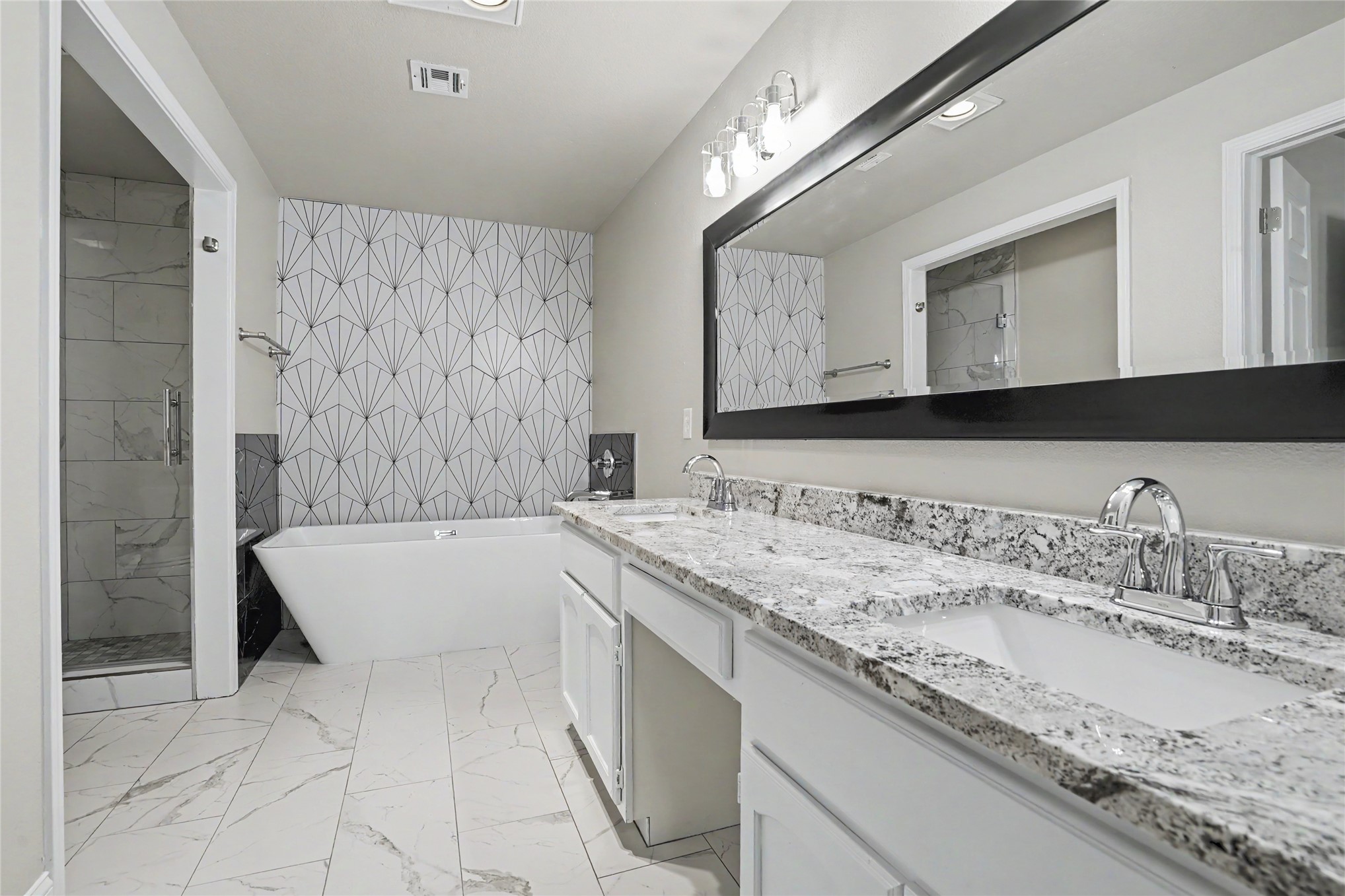 2631828 Property Photo 22