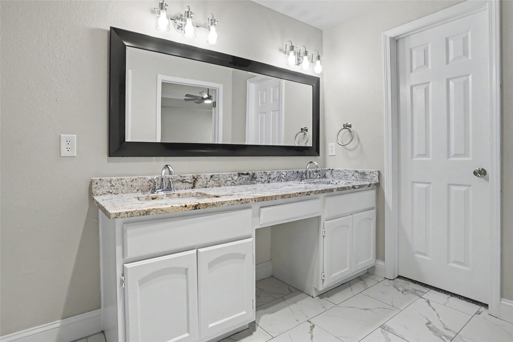 2631828 Property Photo 24