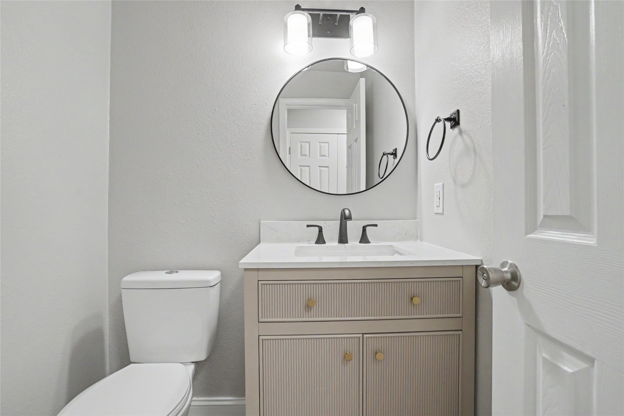 2631828 Property Photo 26