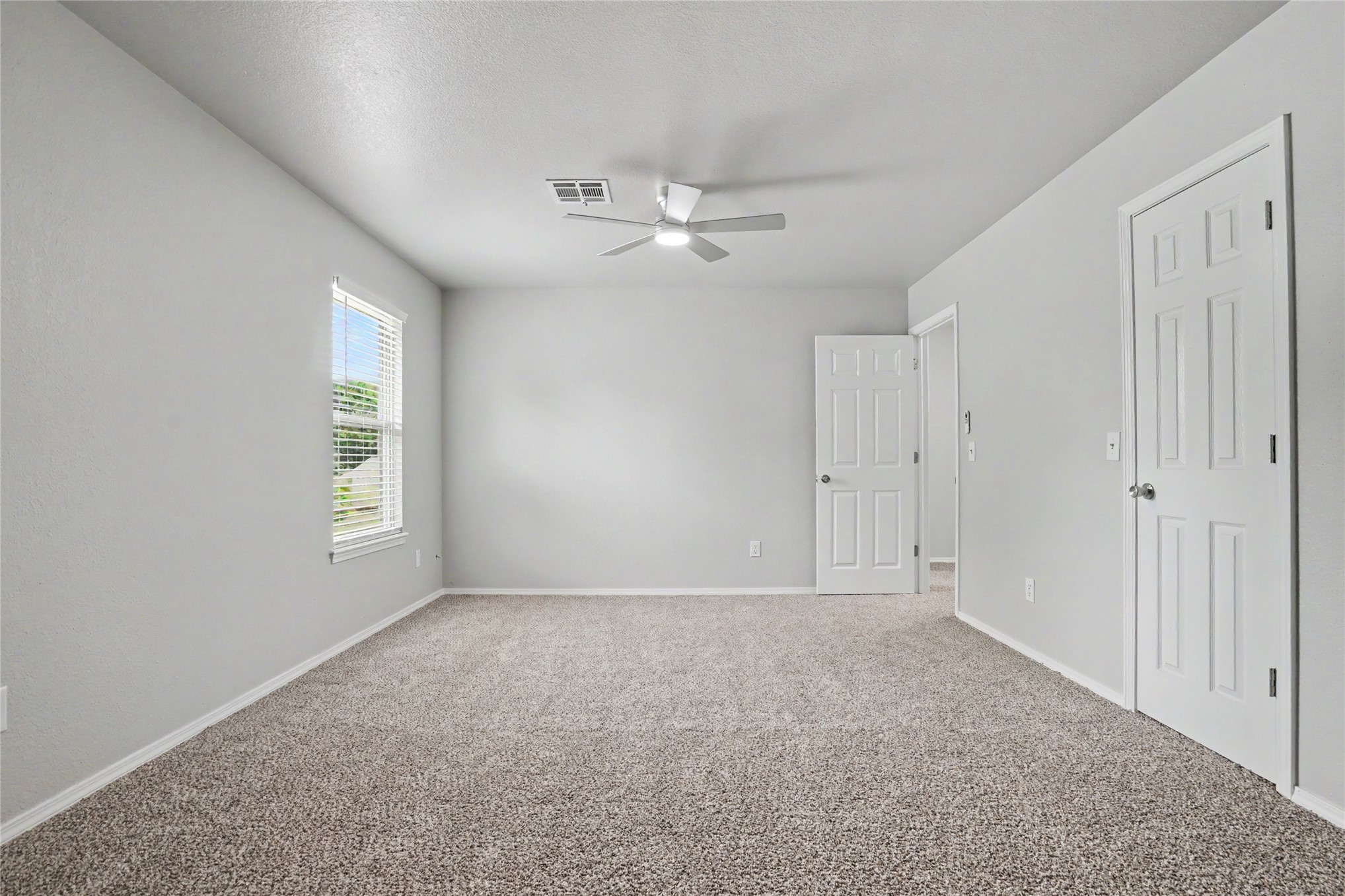 2631828 Property Photo 30