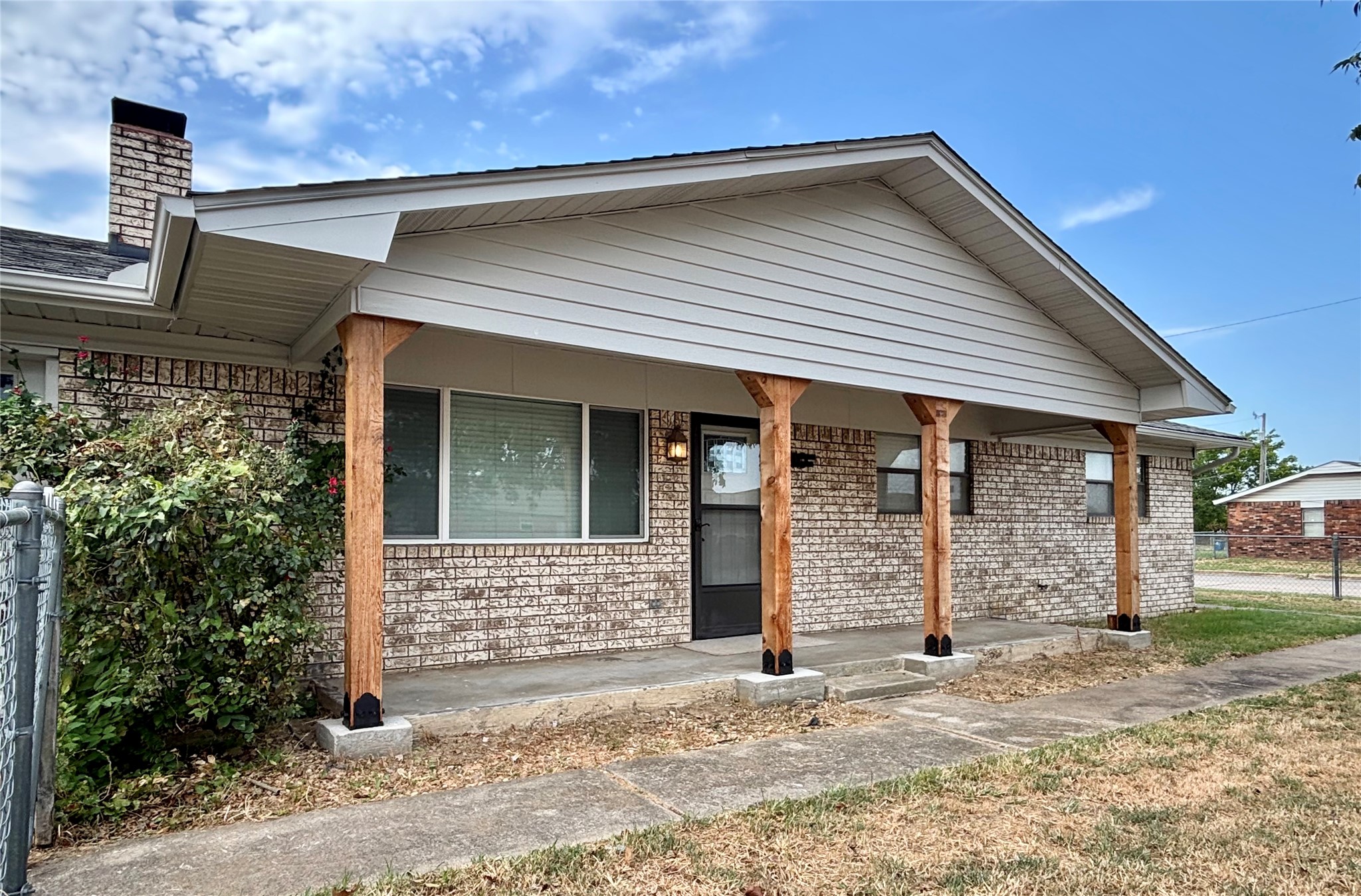 410 W Electric Property Photo 1