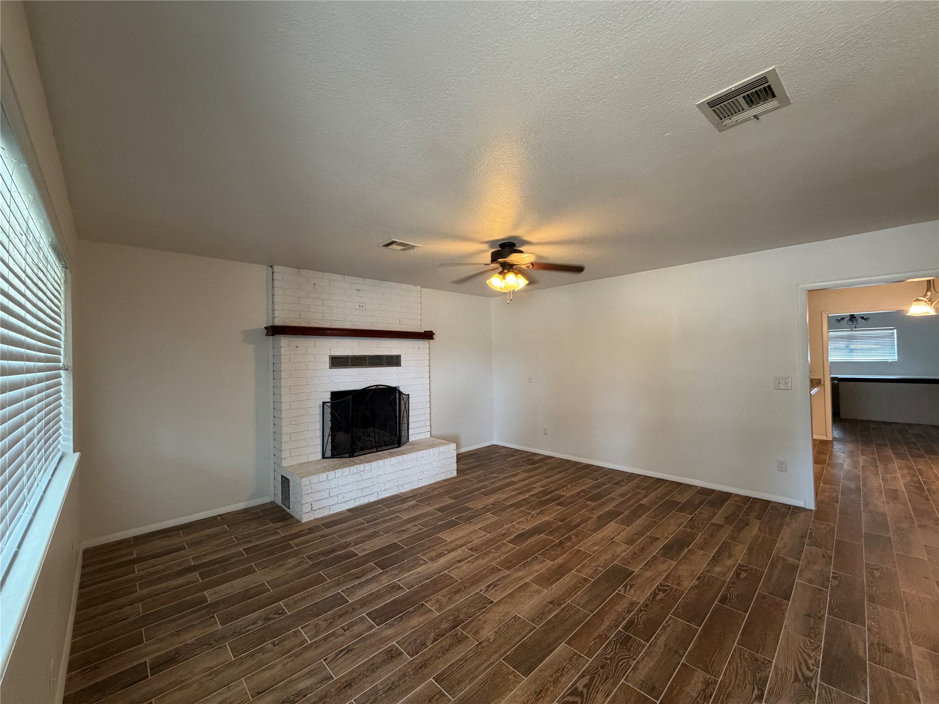 410 W Electric Property Photo 6