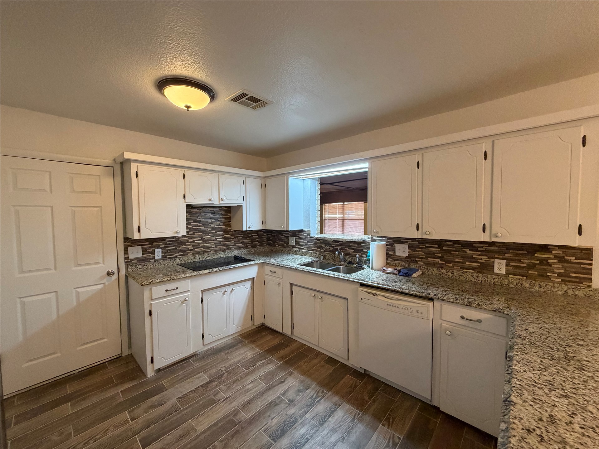 410 W Electric Property Photo 13