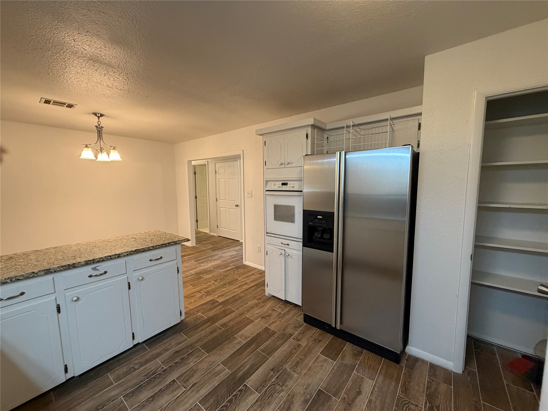 410 W Electric Property Photo 15
