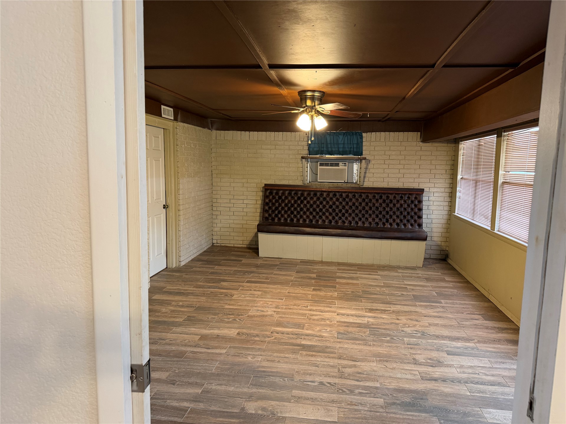410 W Electric Property Photo 21