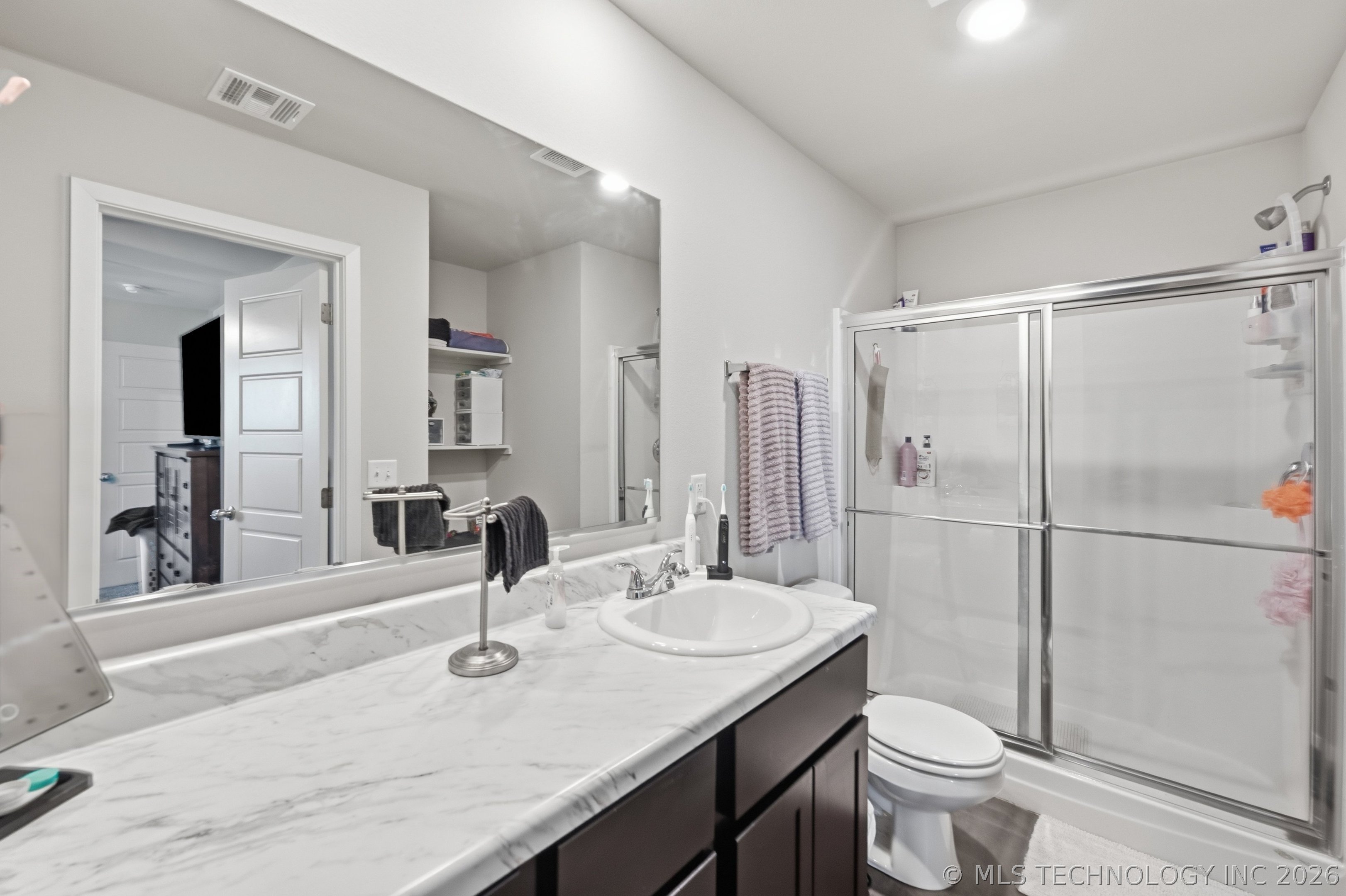 7511 E 143 Street North Property Photo 13