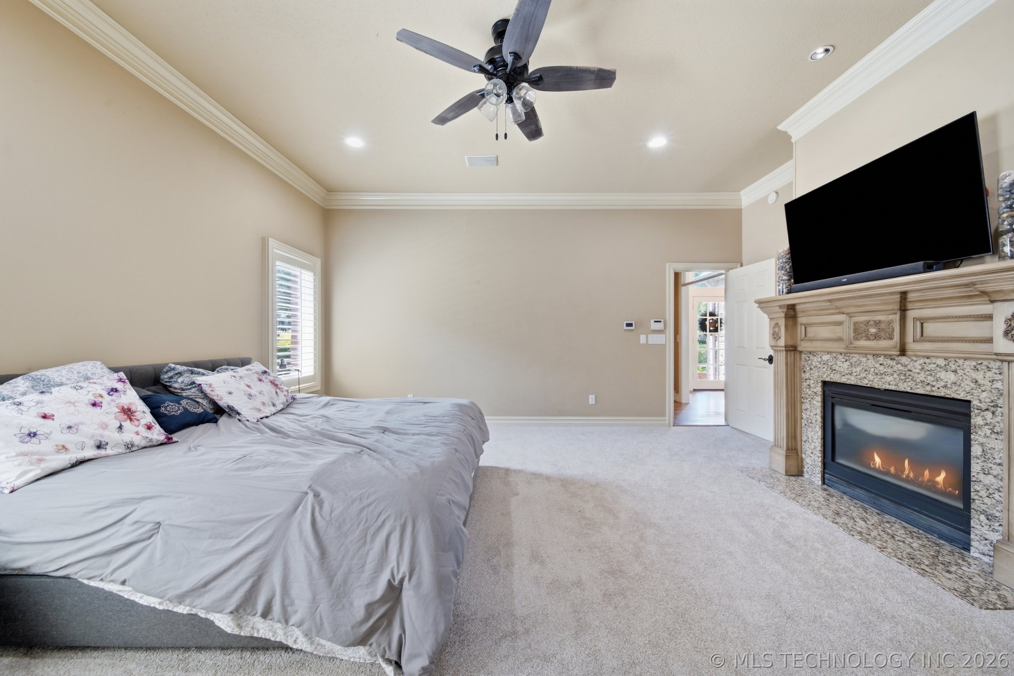 10153 S Maplewood Avenue Property Photo 38