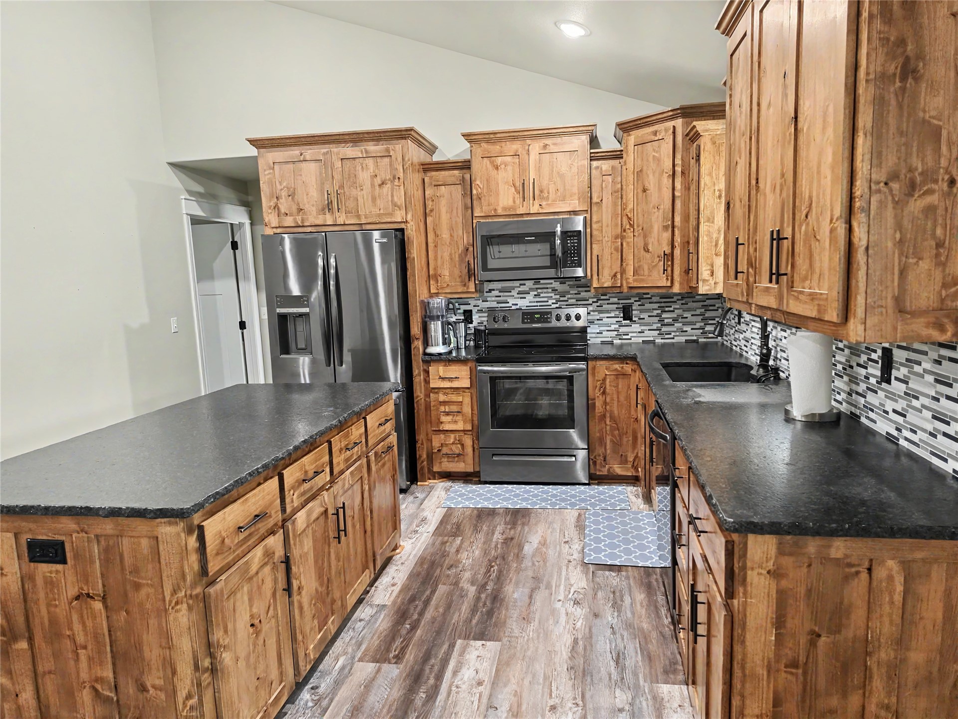 16068 W Jones Road Property Photo 7