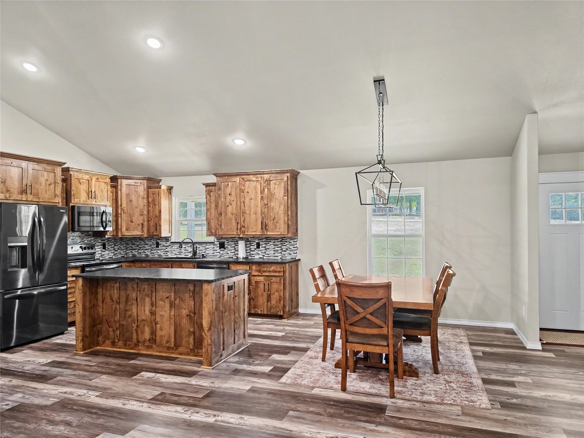 16068 W Jones Road Property Photo 8