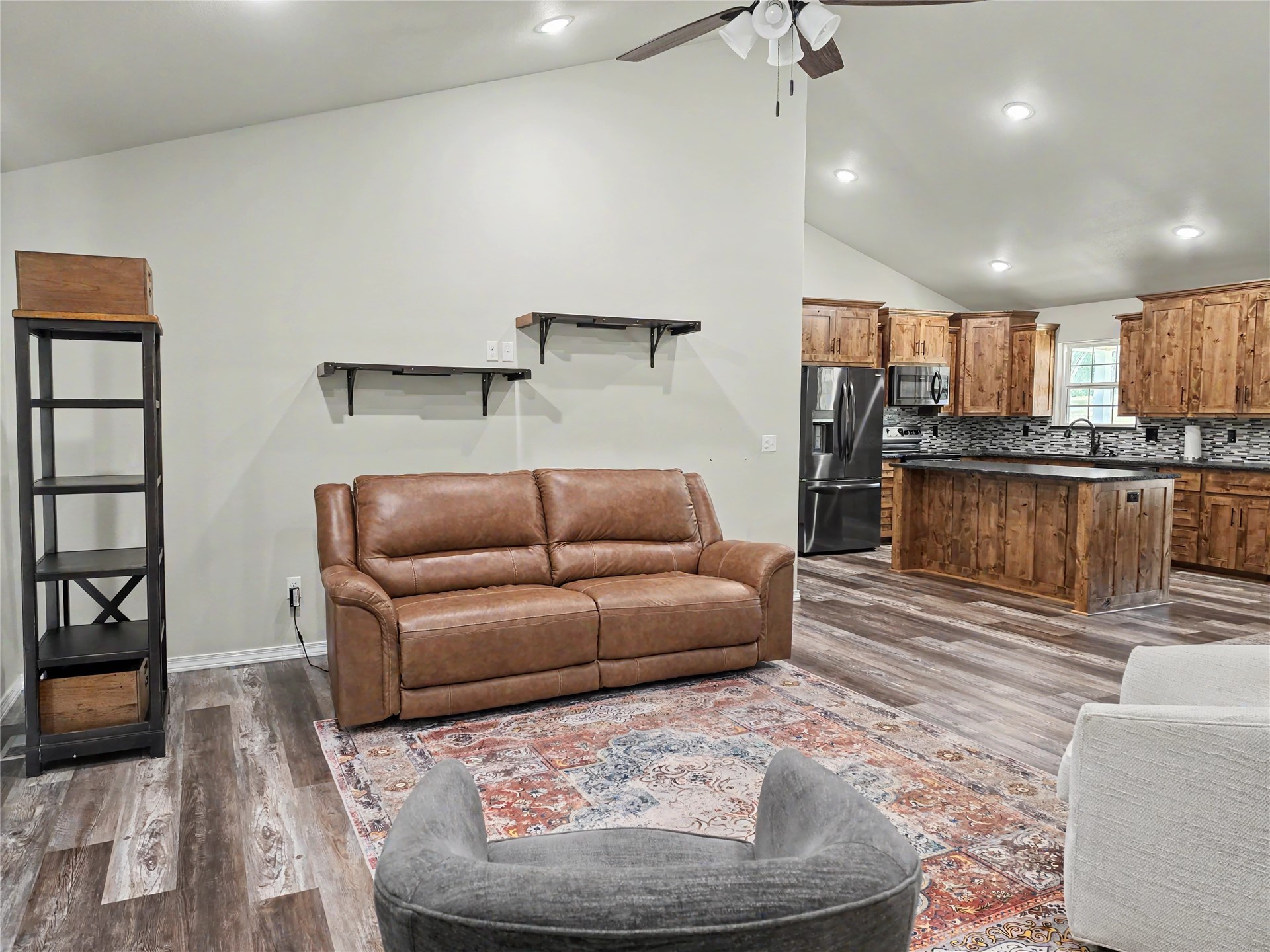 16068 W Jones Road Property Photo 10